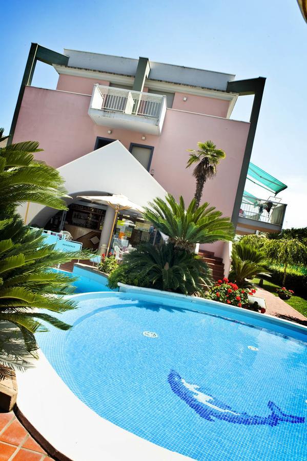 Residence Mediterraneo 산베네데토델트론토 외부 사진