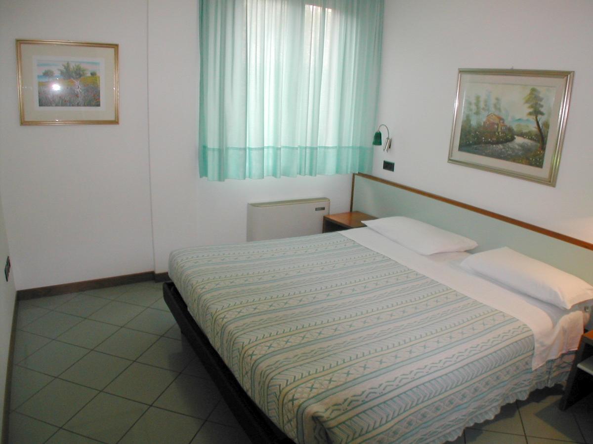 Residence Mediterraneo 산베네데토델트론토 객실 사진